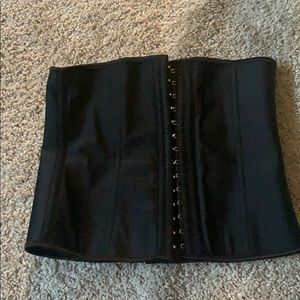 Yianna waist trainer